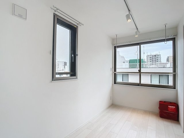 Ruygo神楽坂の洋室