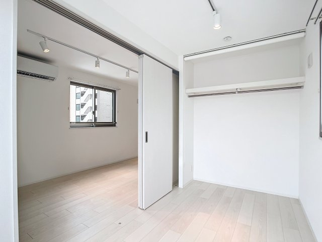 Ruygo神楽坂の洋室