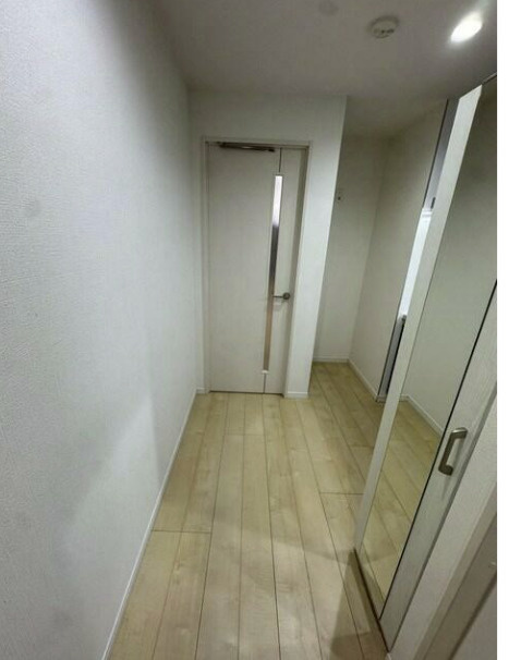 HDC方南町の玄関