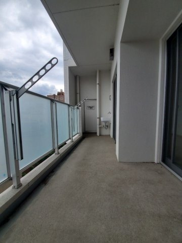 ライオンズ六ッ門サンリヤンタワーのバルコニー|陽当たり良好な広々バルコニーです♪