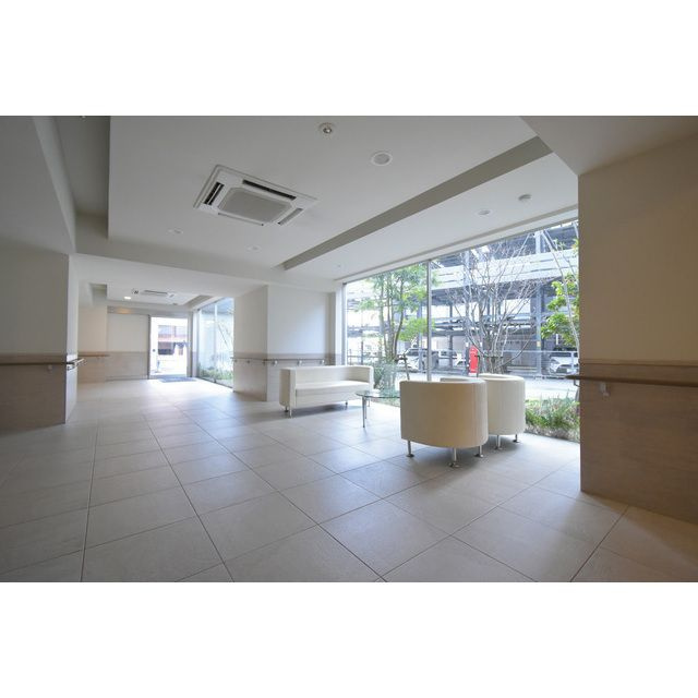 ライオンズ六ッ門サンリヤンタワーのロビー|広々としたロビー♪