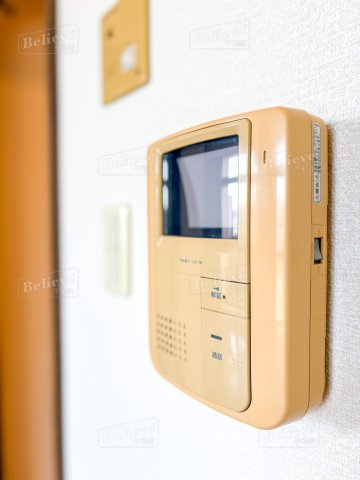 ルネス旭のセキュリティ|インターホン付きで安心です☆
