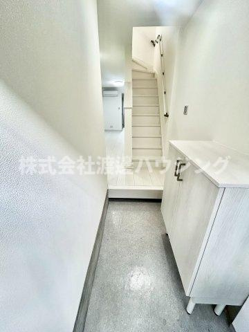 大阪市旭区高殿６丁目のテラスの玄関