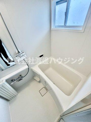 大阪市旭区高殿６丁目のテラスの浴室