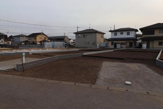 ブルーミングガーデン宇都宮市鶴田町５期　新築一戸建ての駐車場|4号棟外観造成後