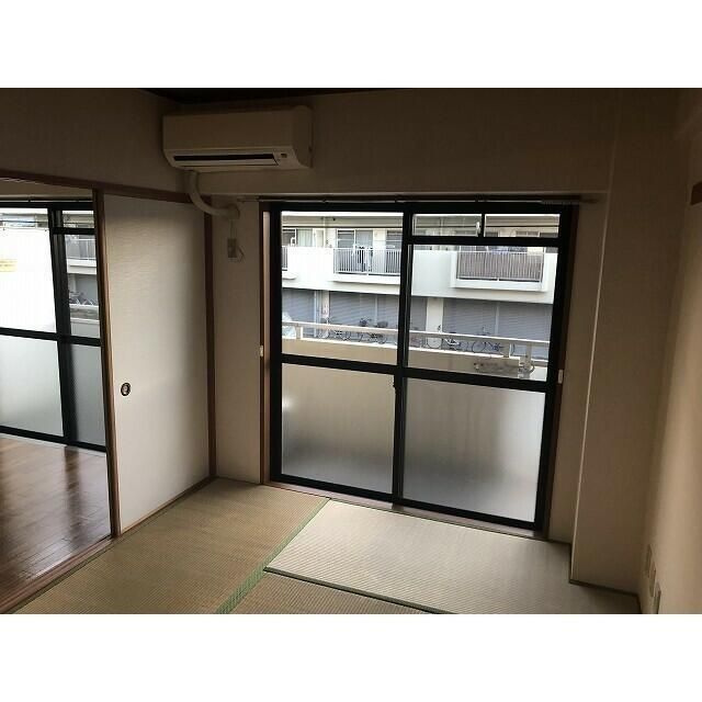 メゾンリヴィエール道場北の和室