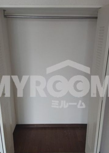 アパートメント大倉No.1の収納|クローゼットつきです☆（同一仕様写真）