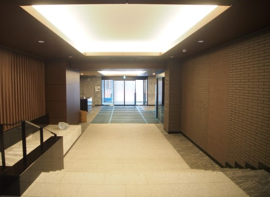 レジデンシャル池袋本町のロビー