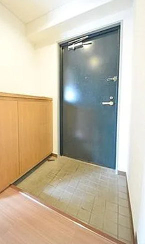 インシティ100の玄関