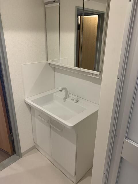 インシティ100の独立洗面台