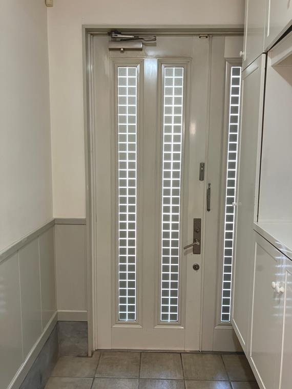 深沢戸建の玄関