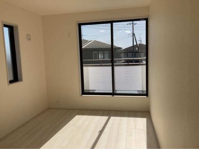 リーブルガーデン宇都宮駒生町第25　新築一戸建ての洋室