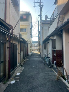 【前面道路含む現地写真】