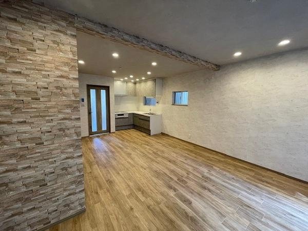 【居間・リビング】 | 大阪市城東区東中浜7丁目　中古戸建