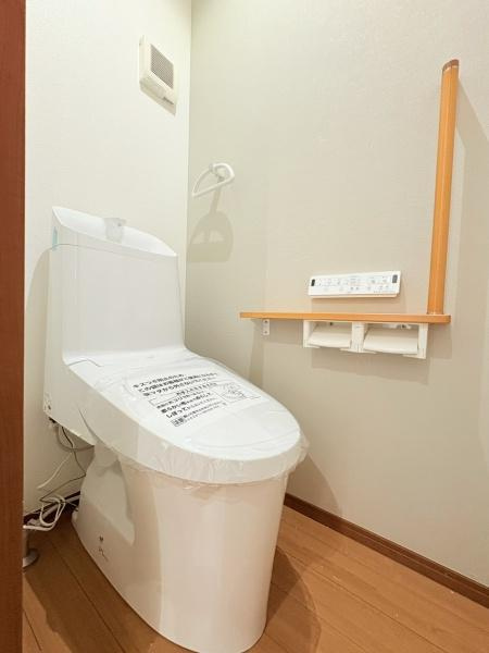 横浜市港北区小机町の中古一戸建のトイレ