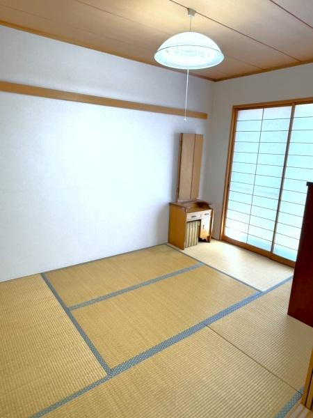 サン・ステージ緑園都市東の街7番館の和室
