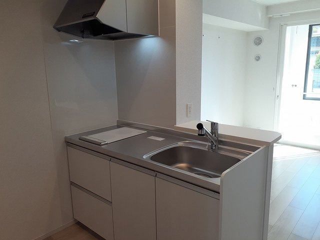 ヒカルサ高岡角ウエストのキッチン|キッチンです