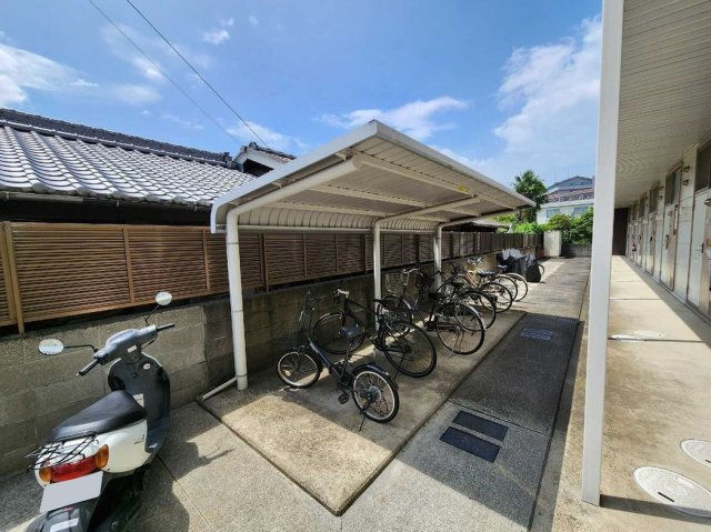 レオパレスゴールド枝松のその他