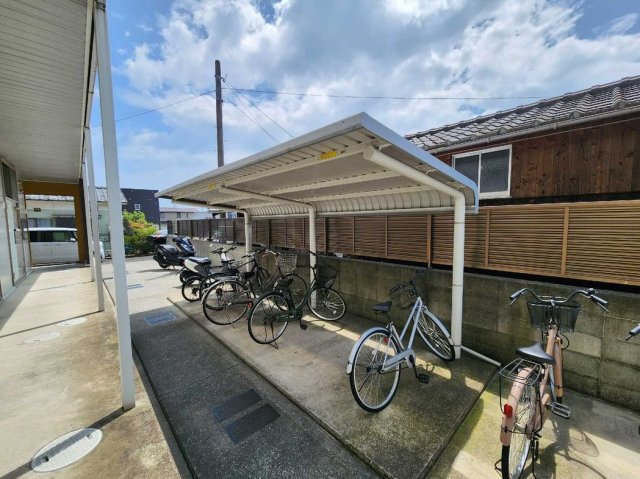 レオパレスゴールド枝松のその他