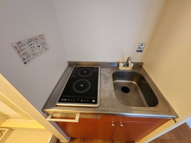 レオパレスゴールド枝松のキッチン