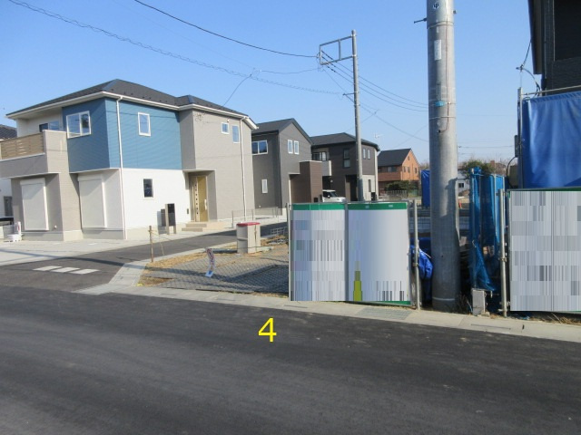 【仲介手数料無料】新築戸建　東松山市和泉町6付近の前面道路含む現地写真