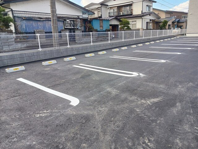 カノンの駐車場