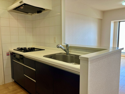 【キッチン】 | グランシエロ朝霞台シエナの丘 | コンパクトなキッチンで掃除もラクラク