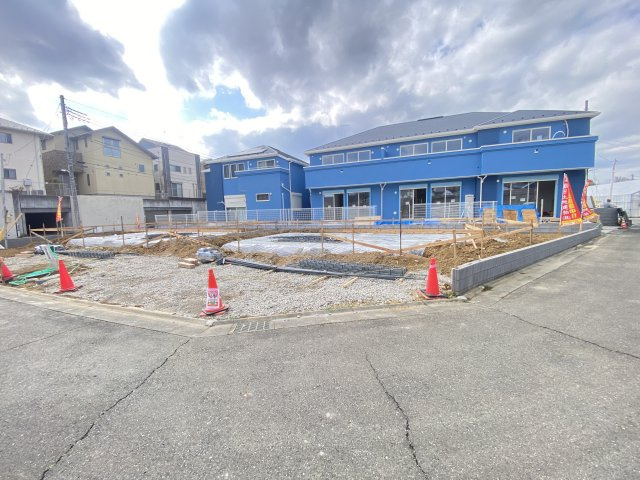 『八王子市新築戸建て』八王子市七国1-16-14【仲介手数料無料】　３期の前面道路含む現地写真|～仲介手数料無料☆八王子ひなた不動産～八王子市富士見町　新築戸建て