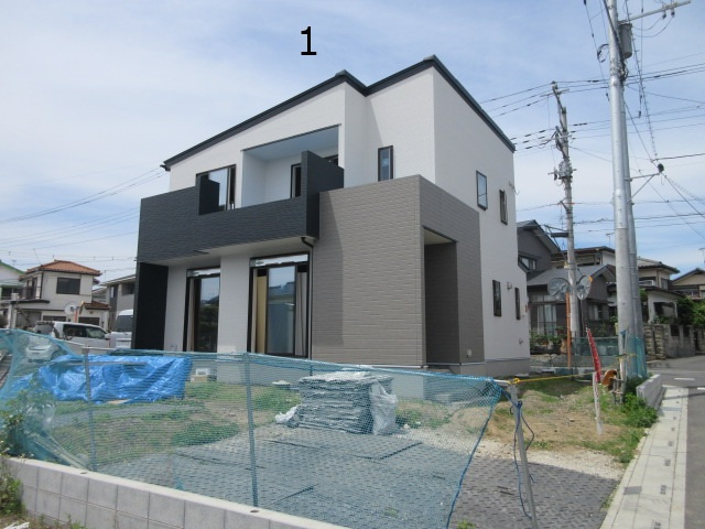 【仲介手数料無料】新築戸建　滑川町月輪940-22（全4棟）の前面道路含む現地写真