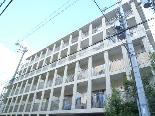 エルセレーノ住之江の外観