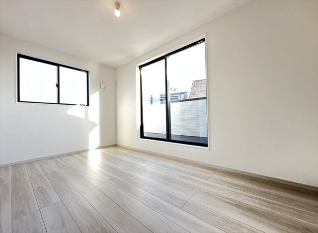 【洋室】 | 新座市東3丁目　新築一戸建住宅　全1棟　(志木本店) | 3階洋室／6.6帖