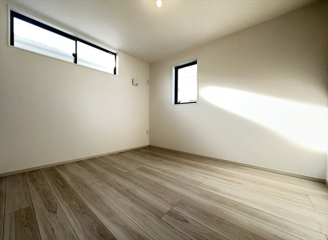 【洋室】 | 新座市東3丁目　新築一戸建住宅　全1棟　(志木本店) | 3階洋室／5.2帖