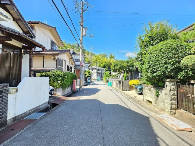 【前面道路含む現地写真】の画像