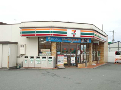 【周辺】 | メゾンリヴィエールＦＵＪＩ | セブンイレブン靖国店（コンビニ）まで1,200ｍ