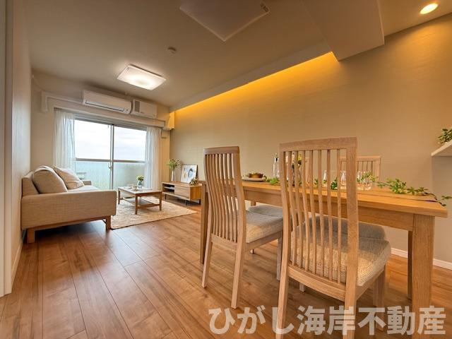 エンゼルハイム藤沢羽鳥の居間・リビング|新規リフォーム完了！　13.2帖　LDK