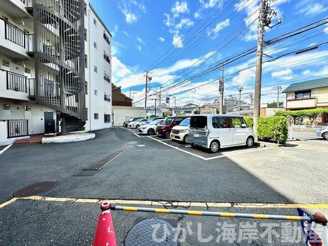 エンゼルハイム藤沢羽鳥の駐車場|敷地内駐車場
