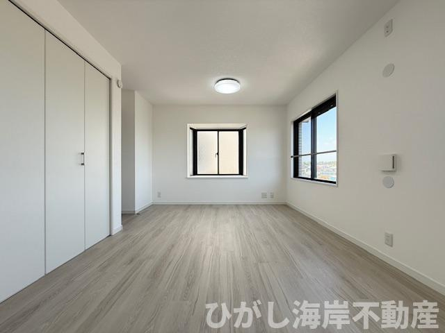 クリオ茅ヶ崎参番館の寝室|新規リフォーム完了！　9.5帖　洋室