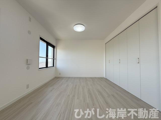 クリオ茅ヶ崎参番館の子供部屋|新規リフォーム完了！　9.5帖　洋室