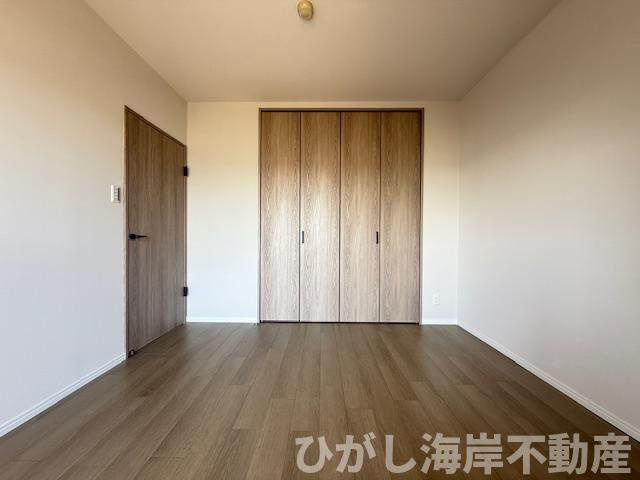 コスモ茅ヶ崎プレシオの内装|新規リフォーム完了！　6.7帖　洋室