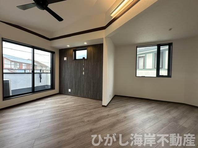 鎌倉市七里ガ浜２丁目　新築戸建の居間・リビング|17.2帖　LDK