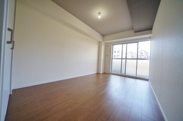 ホーユウパレス横浜羽沢★仲介手数料無料★（上星川小学校・保土ヶ谷中学校）の洋室