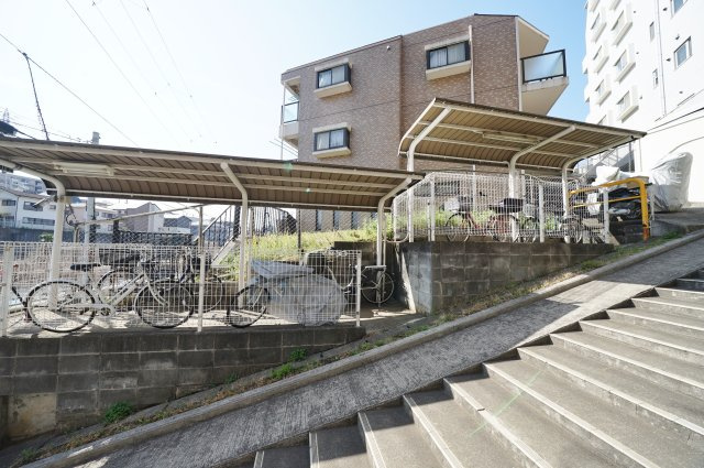 ホーユウパレス横浜羽沢★仲介手数料無料★（上星川小学校・保土ヶ谷中学校）の駐輪場