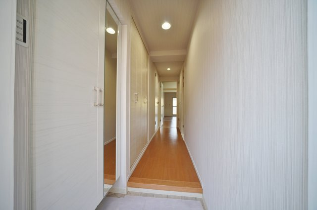 ホーユウパレス横浜羽沢★仲介手数料無料★（上星川小学校・保土ヶ谷中学校）の玄関