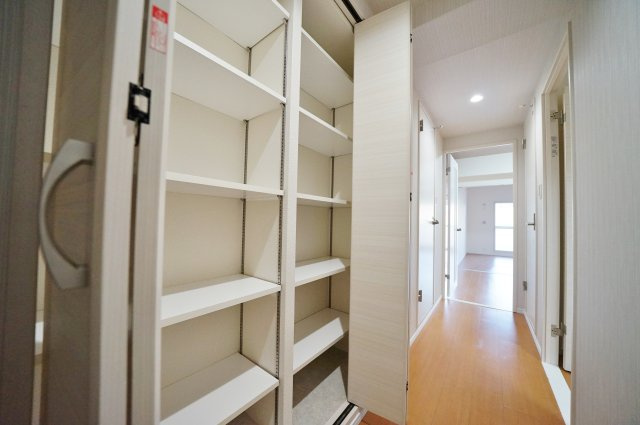 ホーユウパレス横浜羽沢★仲介手数料無料★（上星川小学校・保土ヶ谷中学校）の収納