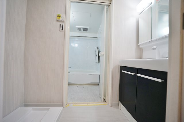 ホーユウパレス横浜羽沢★仲介手数料無料★（上星川小学校・保土ヶ谷中学校）の独立洗面台