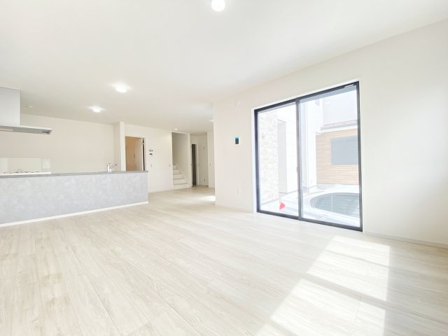 『八王子市新築戸建て』八王子市富士見町7-6【仲介手数料無料】　７期の居間・リビング|～仲介手数料無料☆八王子ひなた不動産～　八王子市富士見町　新築戸建て