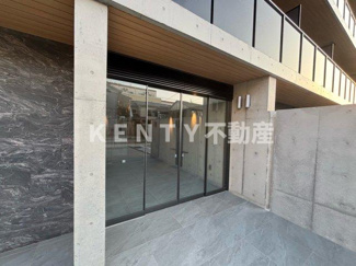 【エントランス】 | 落ち着いたエントランスです