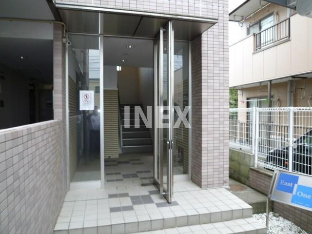 横浜市都筑区東方町の賃貸マンションのエントランス