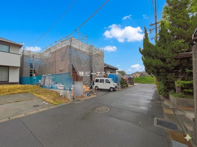 【前面道路含む現地写真】 | 大府市森岡町4丁目　Ｂ号棟