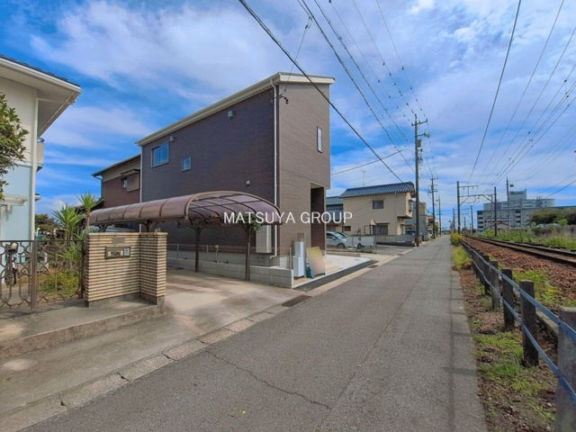 安城市今池町4丁目01期の前面道路含む現地写真
